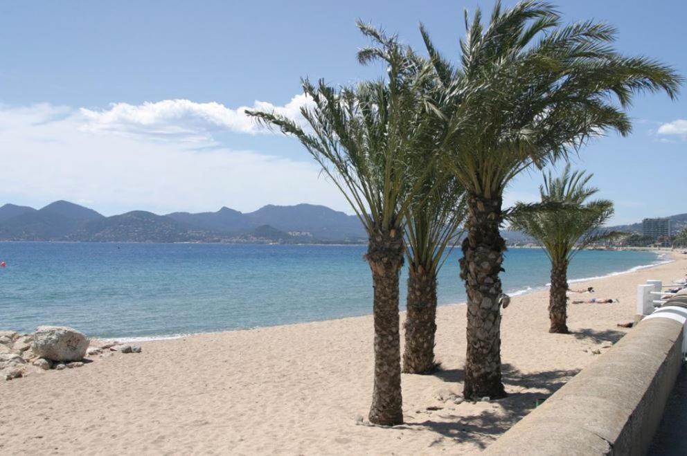 Magnifique "Gite De La Garoupe" Au Cap D'Antibes A 300M Des Plages Exterior foto